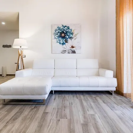 Giulia - Luxury In The Heart Of * Giarre